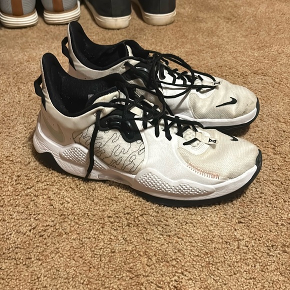 PG 5 - Picture 1 of 5